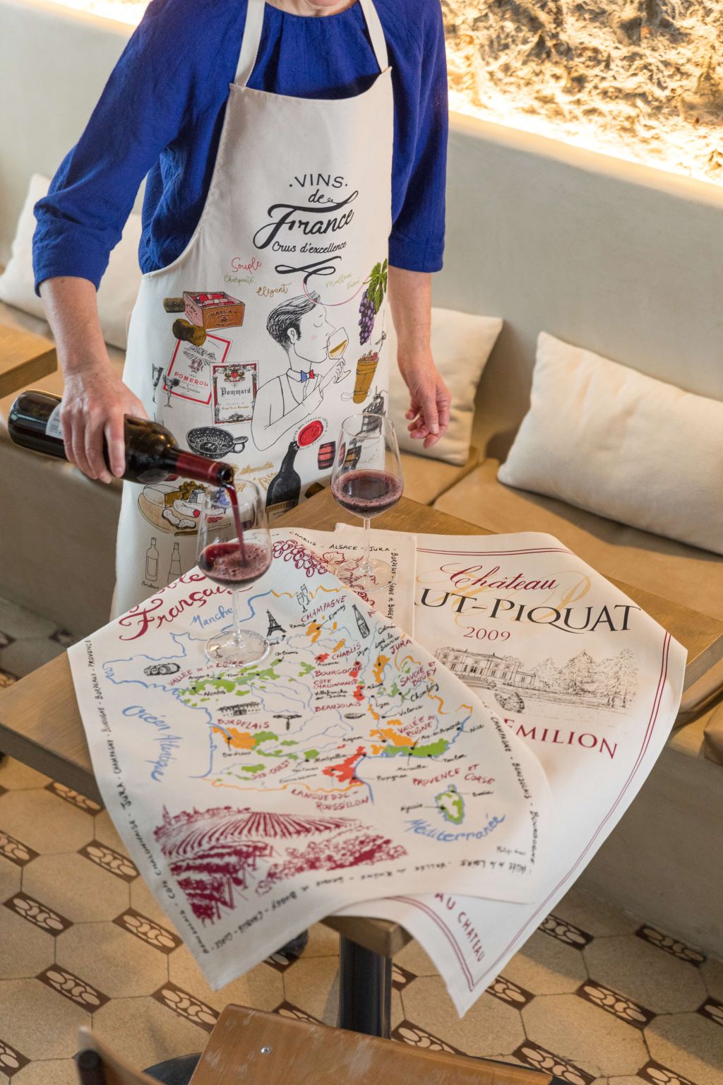 French wine tea towel showing a map of France and where celebrated wines come from - perfect for anyone who likes a tipple